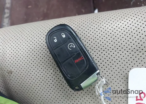 2017 Ram 1500 Laramie 4X2 5'7 Box z USA, uszkodzony, nr VIN 1C6RR6NM5HS576900